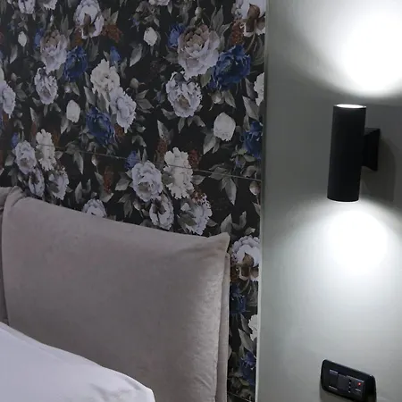 Palazzo Ferrara 1952 Bed & Breakfast Naples