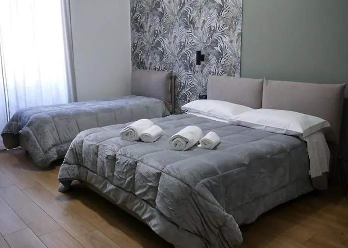 Palazzo Ferrara 1952