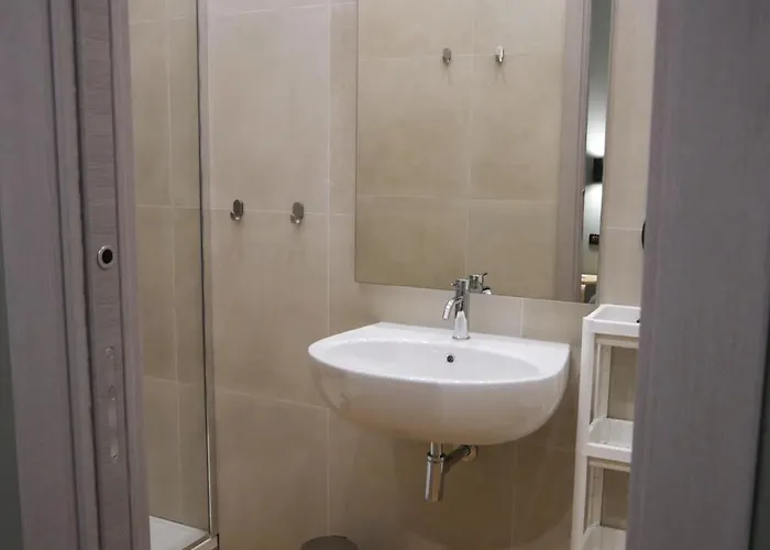 Palazzo Ferrara 1952 4* ナポリ